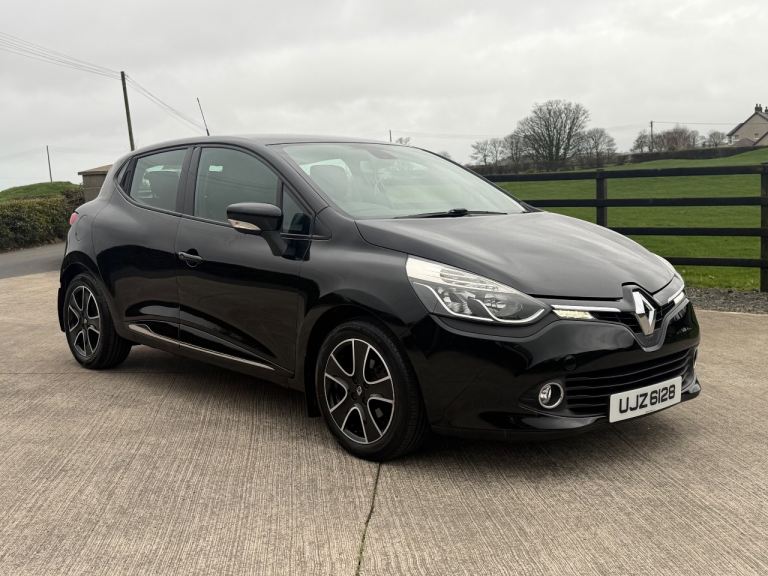 Renault Clio 1.2 immaculate condition 