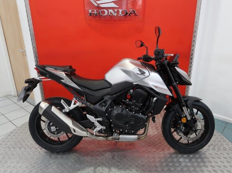 Brand new 2026  Honda CB750 Hornet