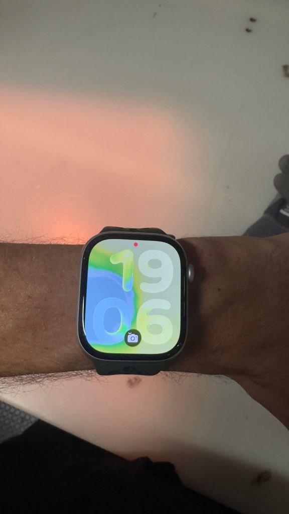 Apple Watch Series 10 46mm Aluminium GPS - £200