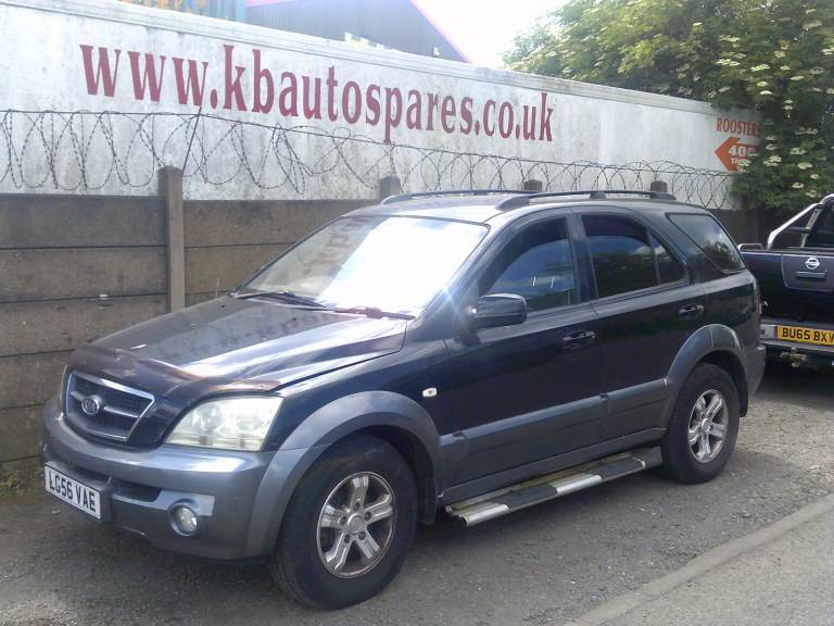 breaking for spares kia sorento 2007 2.5 crdi
