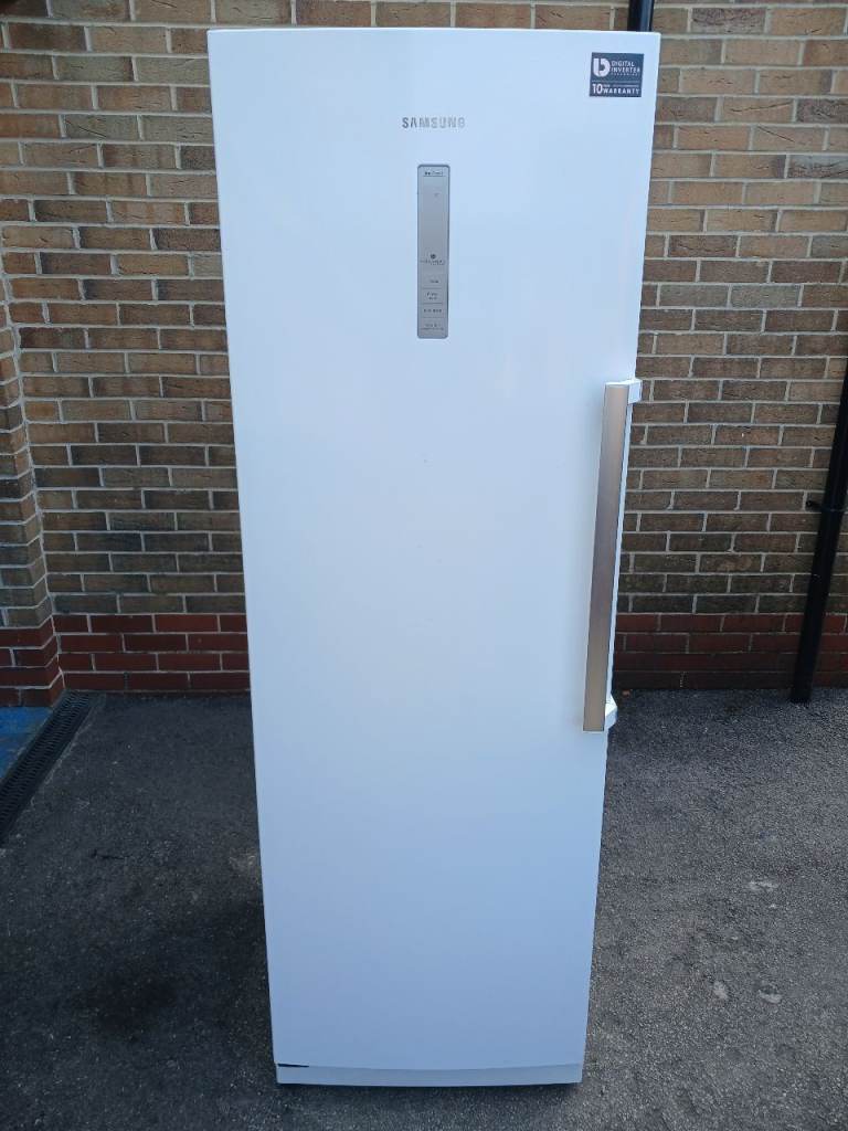 FRIDGE TALL FRIDGE SAMSUNG HUGE 350 LITRE CAPACITY NICE CONDITION HIGH QUALITY CAN DELIVER £260