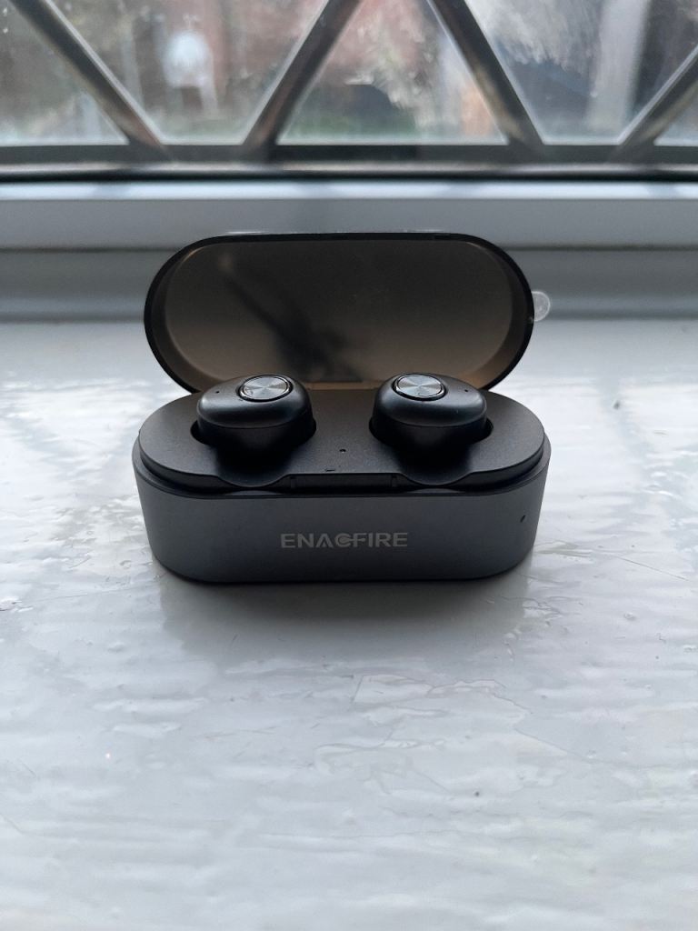 Enacfire earbuds E18