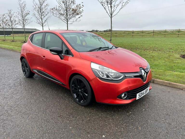 RENAULT CLIO 0.9 Dynamique S MediaNav TCe 90 Stop &amp; Start 2014