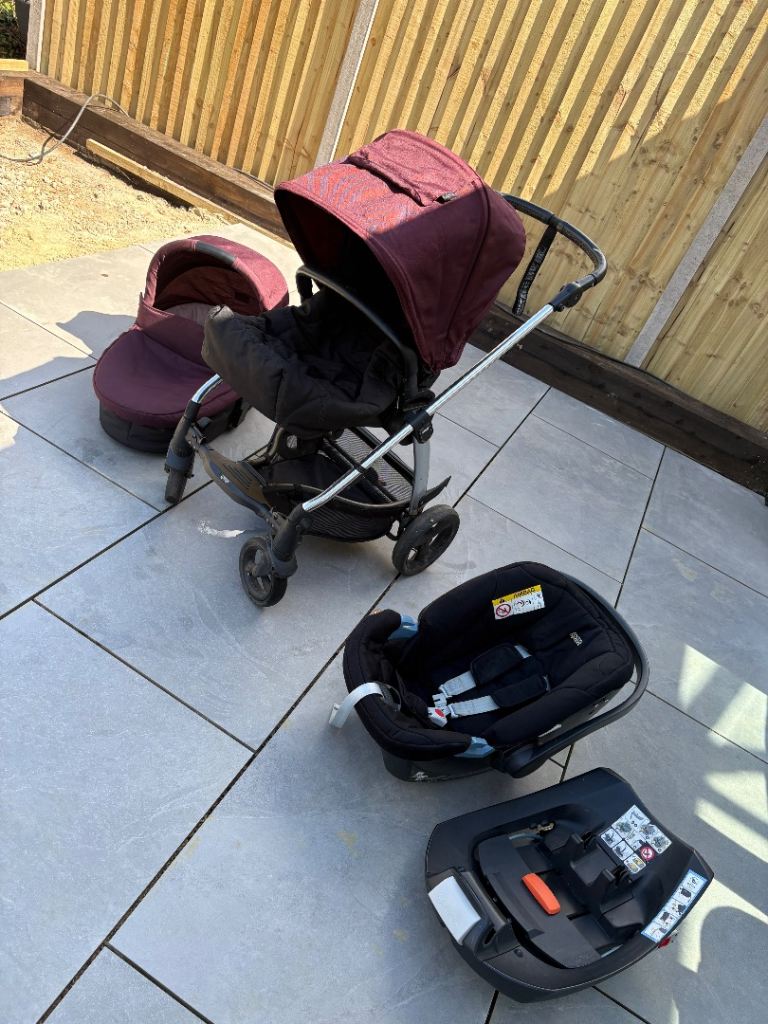 Mamas & Papas Sola 2 complete travel system with ISOFIX + car seat + accessories