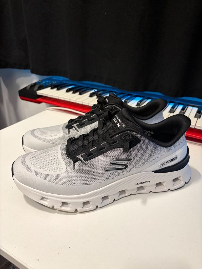 Skechers SKX Slip-Ins Trainers – White/Black, New