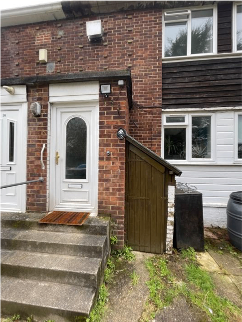 2 Double bedroom + large attic in quiet area.