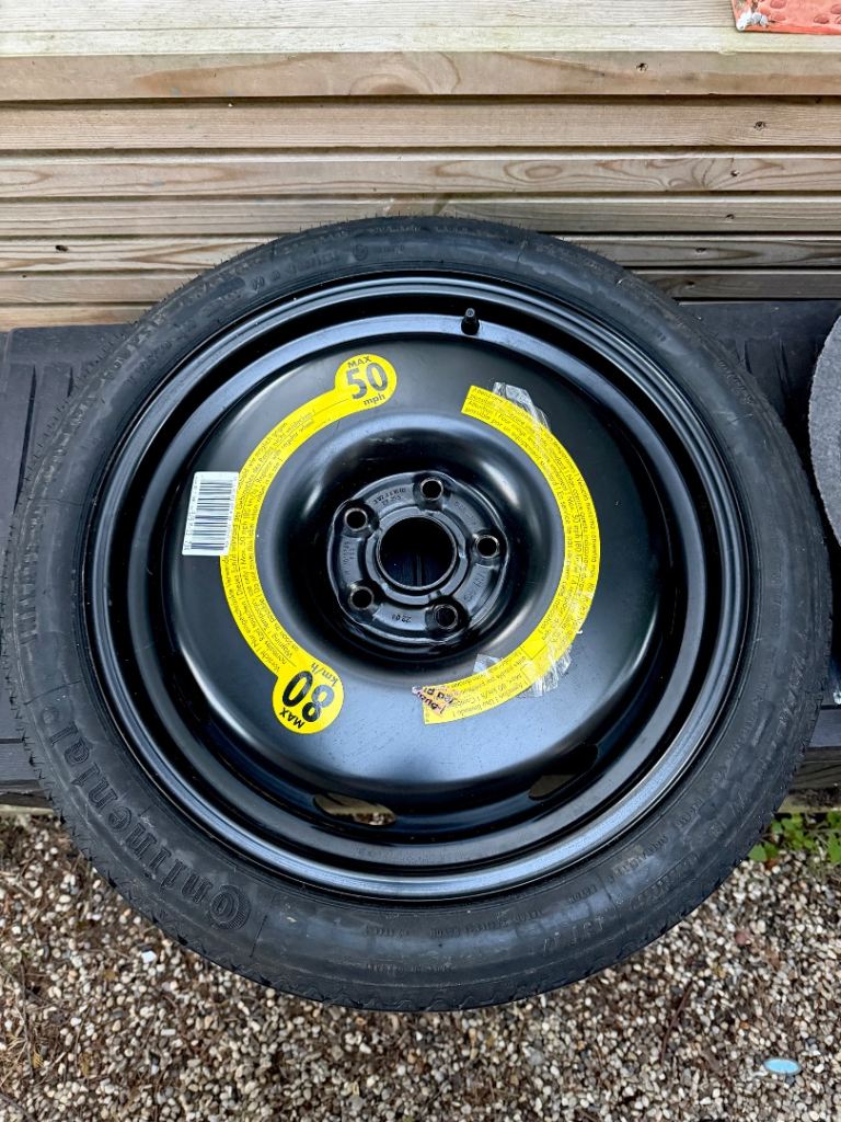 Spare Wheel with Tools Continental Tyre 5 Nut