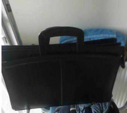 Black Leather Briefcase/Laptop Bag – Good Condition