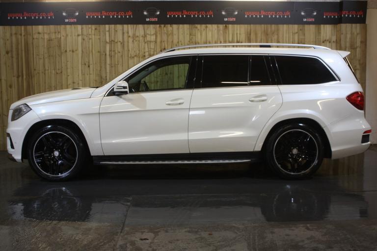 MERCEDES-BENZ GL CLASS 3.0 GL350 V6 BlueTEC AMG Sport 2015