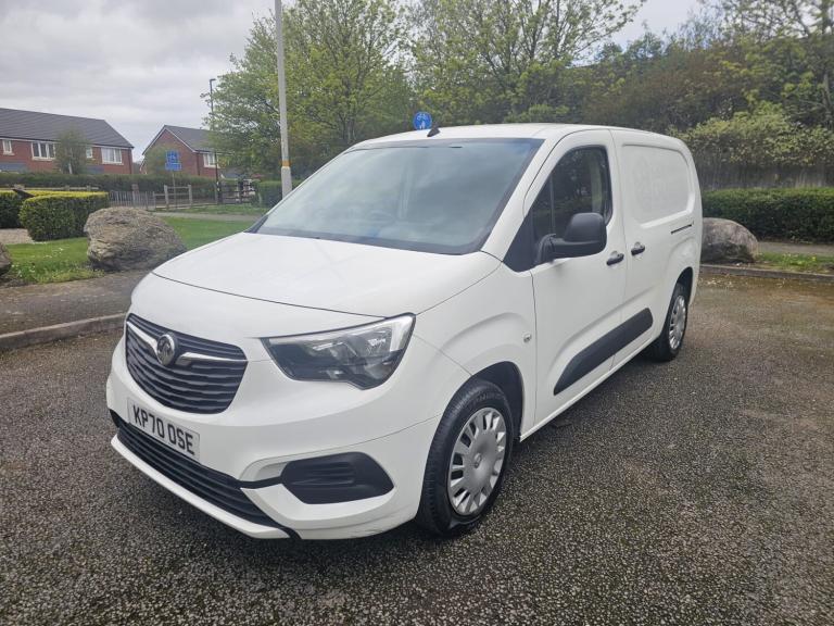 VAUXHALL COMBO LWB 1.5 TURBO D SPORTIVE 0 OWNERS FULL HISTORY A/C CRUISE NO VAT