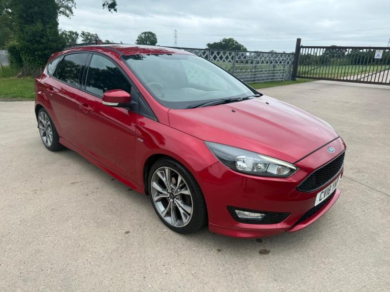 2018 Ford Focus 1.0T EcoBoost ST-Line Euro 6 (s/s) 5dr HATCHBACK Petrol Manual