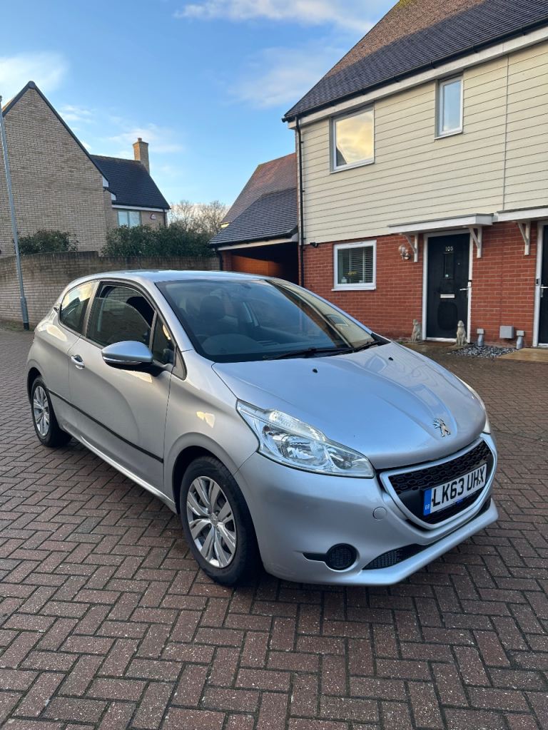 Peugeot 208 1.2 Petrol Fresh MOT