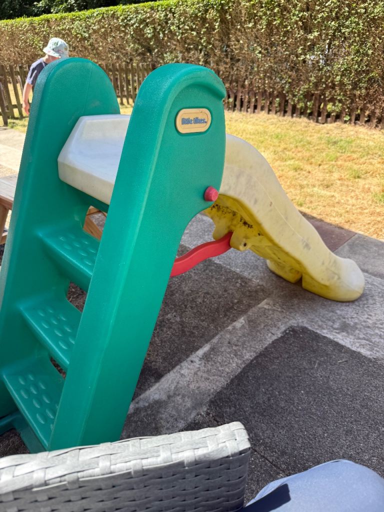 Little Tikes Kids Slide – Multicoloured,as new 40