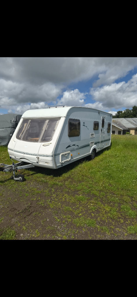 Swift challenger fixed bed caravan 