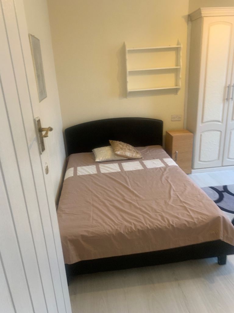 1st Floor Double Rom For Rent 