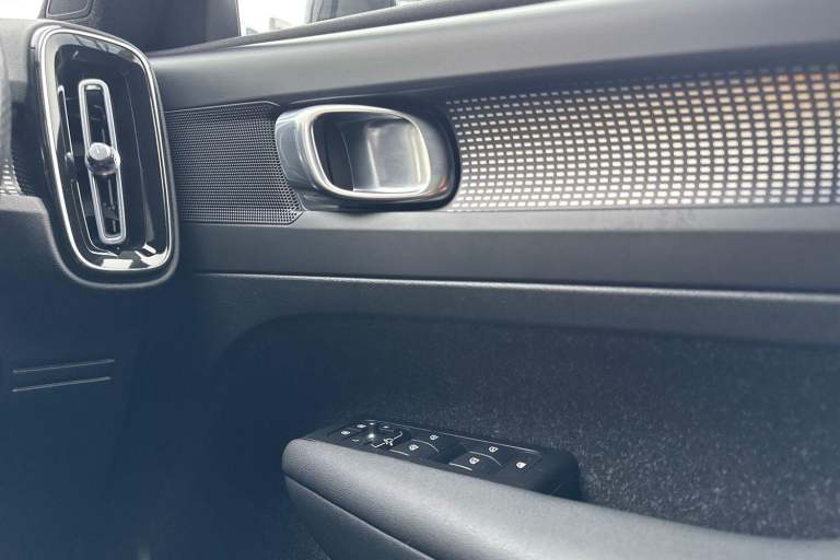 2020 Volvo XC40 1.5 T3 [163] R DESIGN 5dr ESTATE PETROL Manual