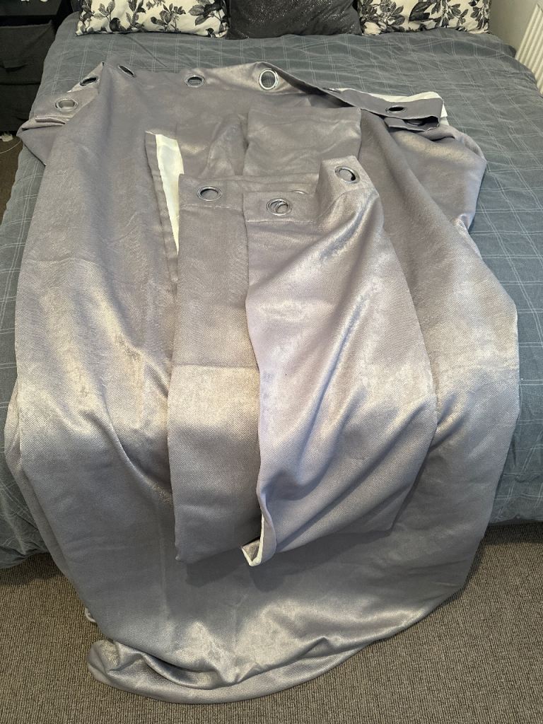 Pair of Grey Velvet Eyelet Curtains – Good Condition