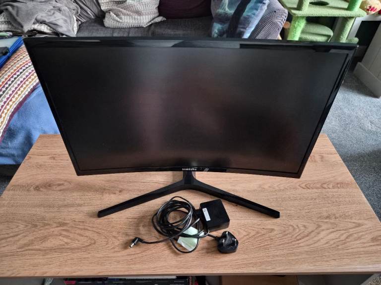 Samsung Curved Gaming Monitor – Great Condition