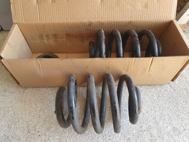 VW TRANSPORTER T4 rear suspension coils