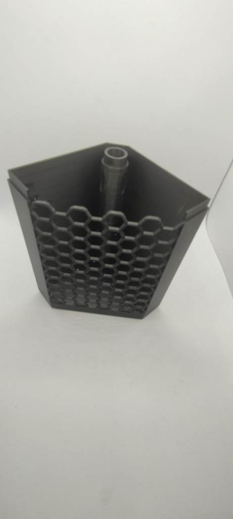 Air driven aquarium filter 