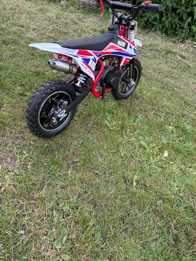 Kids Petrol Dirt Bike – Red, White & Blue, Great Condition