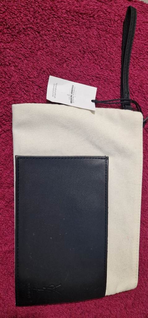 YSL Beaute Cosmetic Flat Pouch - Cream/black 