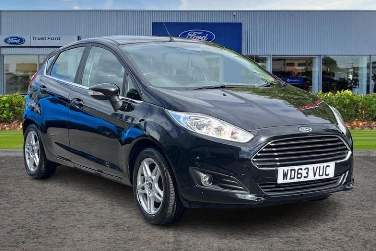 2014 Ford Fiesta 1.6 Zetec 5dr Powershift HATCHBACK PETROL Automatic