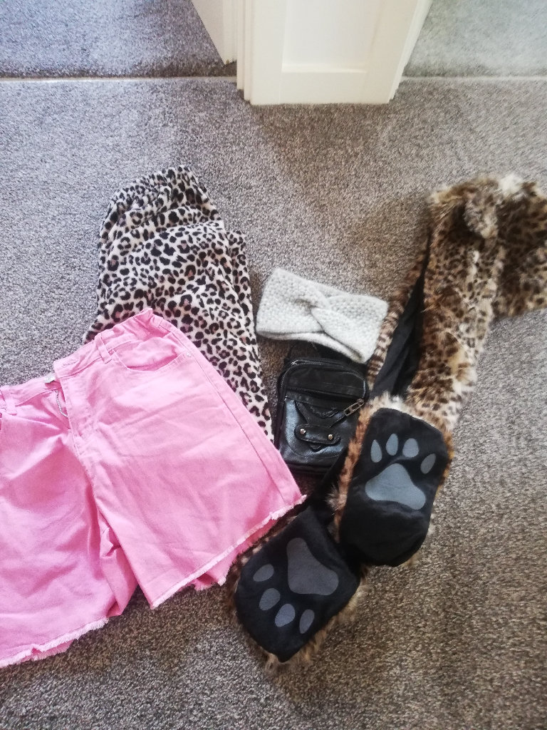 Large storage bag full of girls clothes aged 14-15 