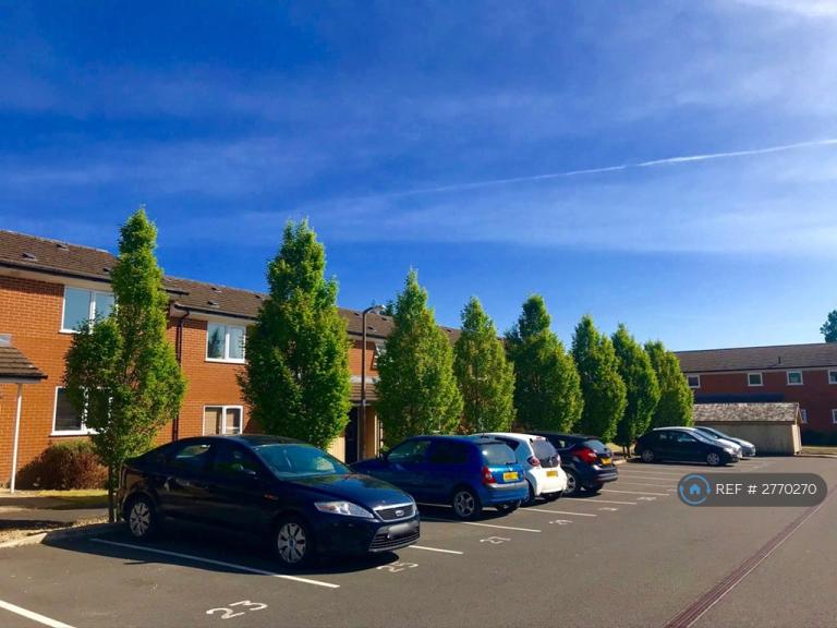 1 bedroom flat in Weston Rhyn, Shropshire, SY10 (1 bed) (#2770270)