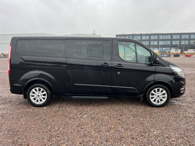 2021 Ford Tourneo Custom 320 TITANIUM ECOBLUE 9 SEATER Minibus Diesel/Ele Manual
