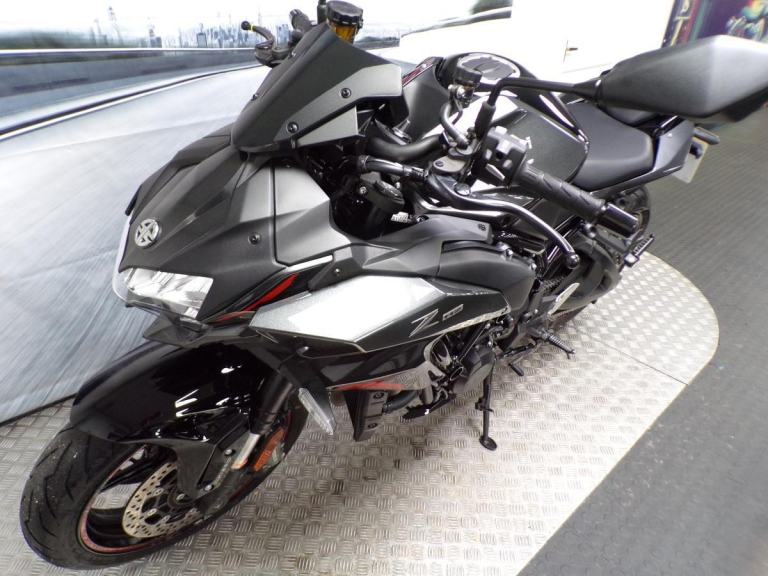 2025 KAWASAKI ZH2 WITH ONLY 1245 MILES FROM NEW