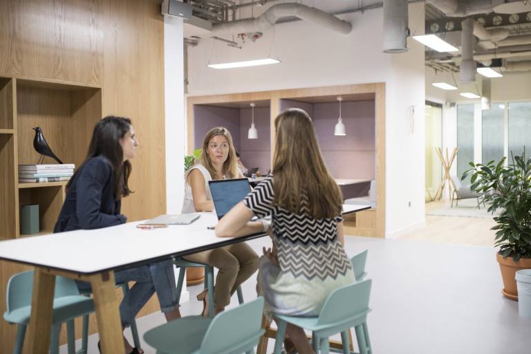 London - WC2N 4JS \ Private Office for 3 Workstations