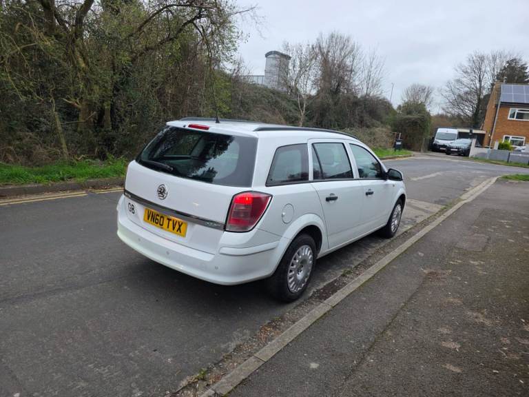 Vauxhall, ASTRA, Estate, 2010, Manual, 1686 (cc), 5 doors