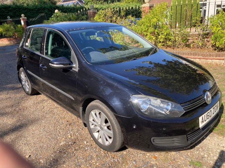 2010 VOLKSWAGEN GOLF 1.6 TDI DIESEL BLUEMOTION ,REV-SENCORS. £20 TAX, YEARS MOT.