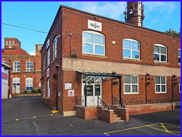 Oldham - OL8 4QQ, Access to professional office space for 2 people in Regus Chambers Business Centre