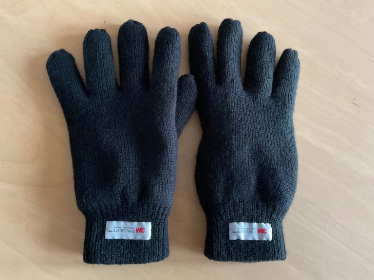 AS NEW UNISEX THINSULATE WATERPROOF GLOVES (Lined - Dog Walking Hiking Fishing)