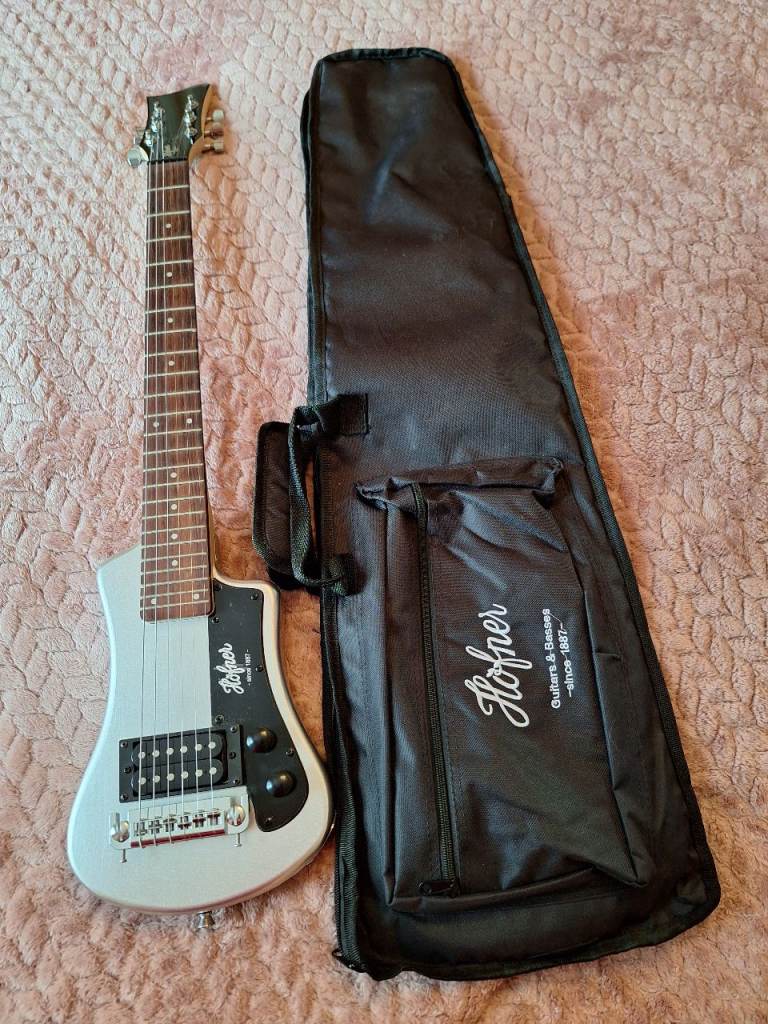 **OPEN TO OFFERS** Hofner Shorty Travel Electric Guitar c/w Gig Bag-Silver, Mint Condition.