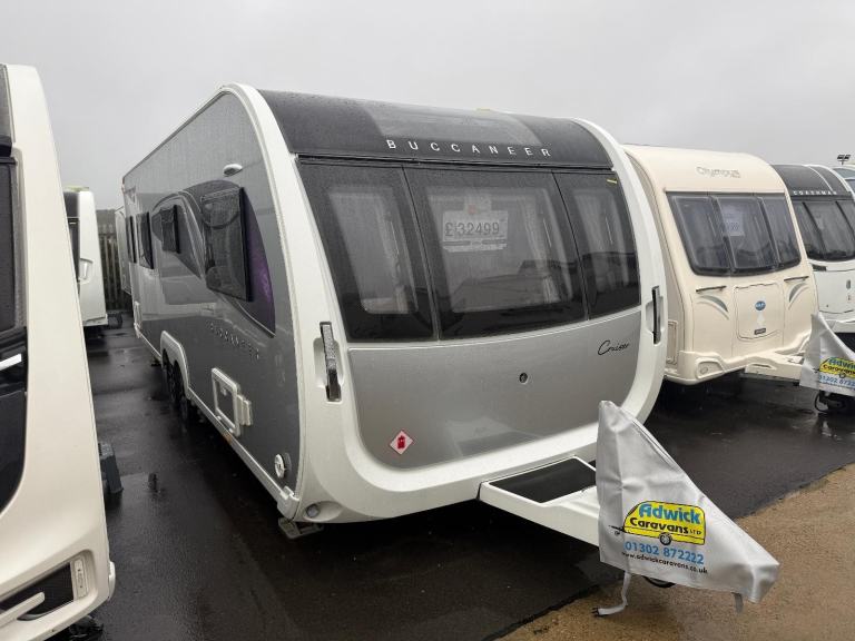 Buccaneer Cruiser Transverse Island Bed Full Rear Bathroom