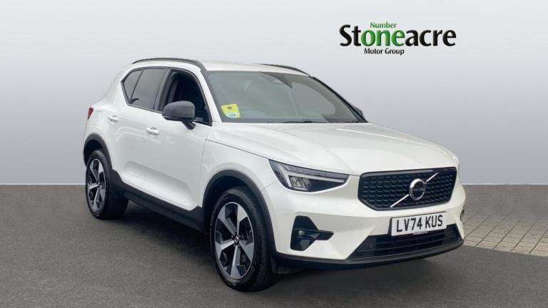  Volvo XC40 Plus Dark B3 (163 hp) Petrol/Electric Hybrid Automatic