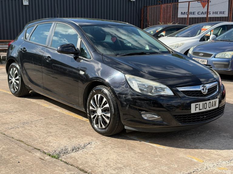 VAUXHALL ASTRA 1.7 CDTi 16V ecoFLEX Exclusiv 5dr