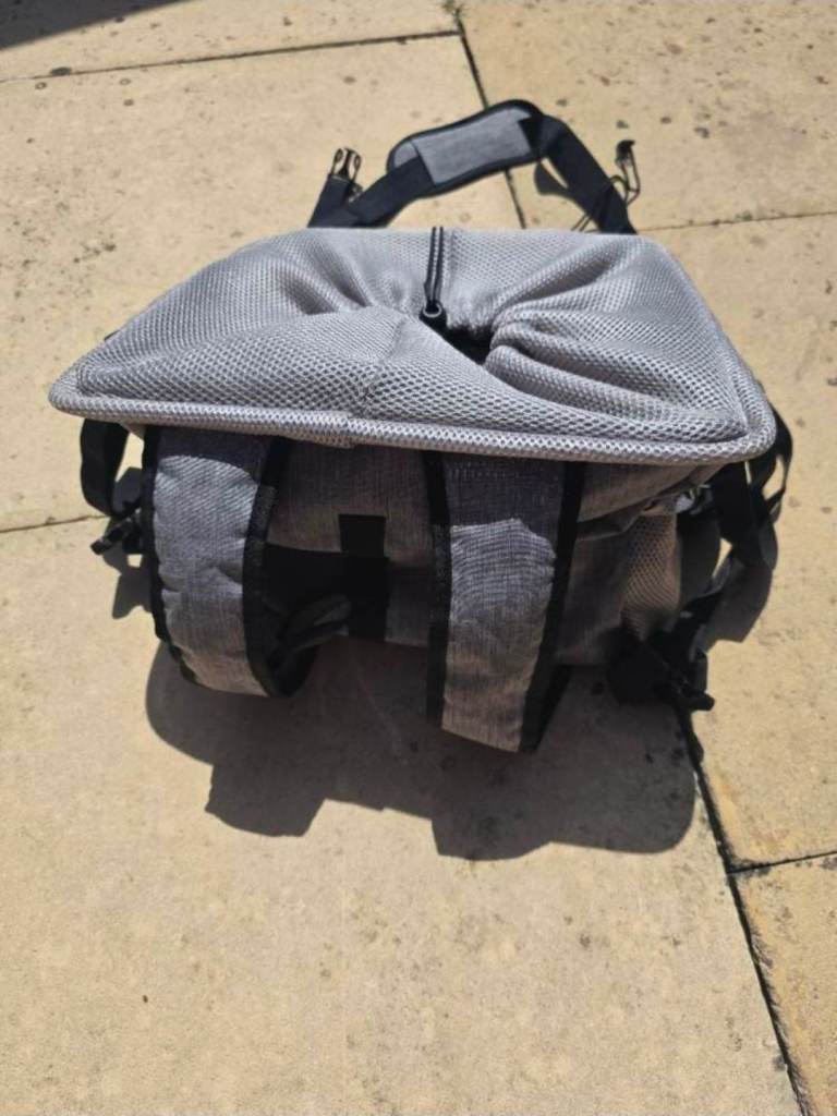 Pet carrier