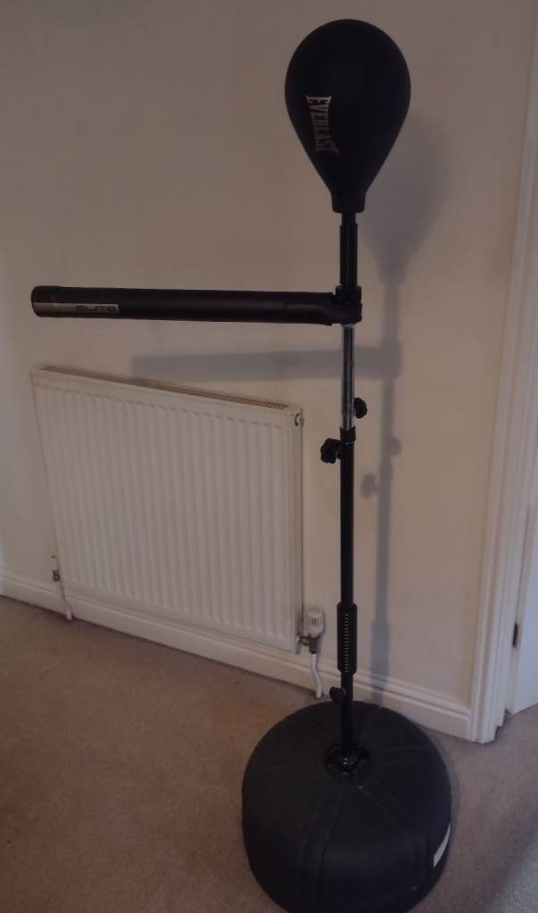 Everlast Freestanding Punch Ball and Reflex Bar – Good Condition