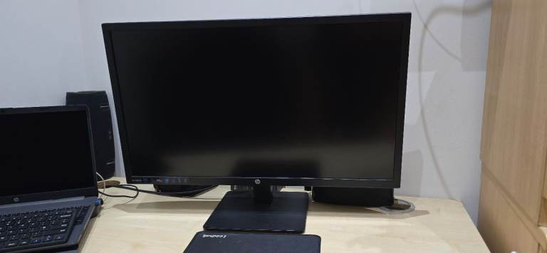 image for HP 28-inch 4K UHD monitor / 1 ms