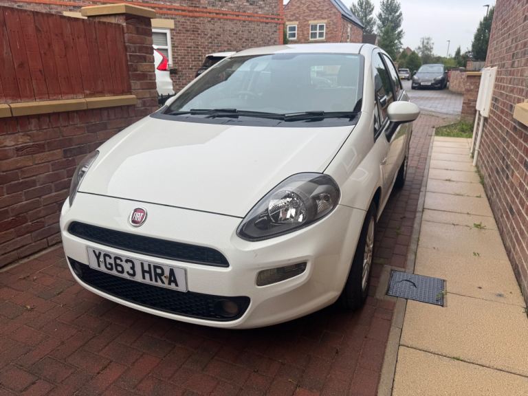 Fiat Punto Easy 1.4 (full MOT ideal 1st car)