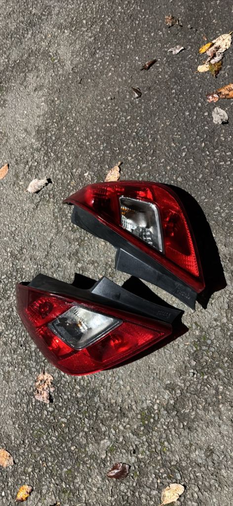 Corsa rear lights 