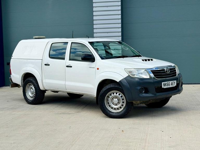 2016 Toyota Hilux Active Double Cab Pick Up 2.5 D-4D 4WD 144 - 117k - FSH PICK UP Diesel Manual
