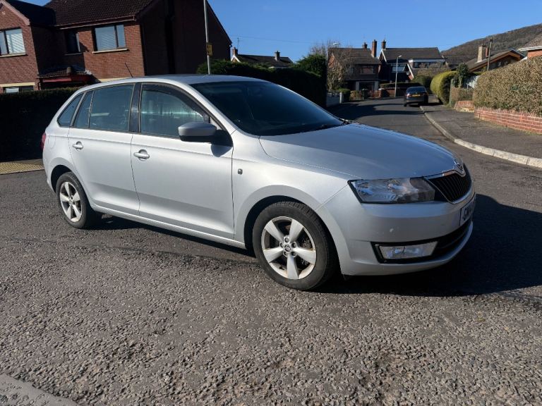 Skoda, RAPID SPACEBACK, Hatchback, 2014, Manual, 1598 (cc), 5 doors