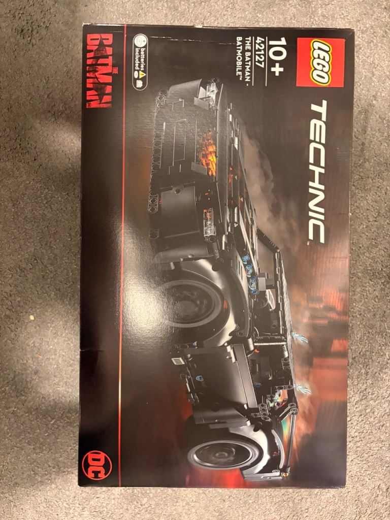 LEGO Technic The Batman Batmobile 42127 - NEW