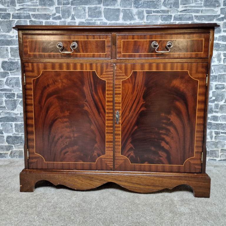Vintage Mahogany Sideboard / Cabinet with Inlay