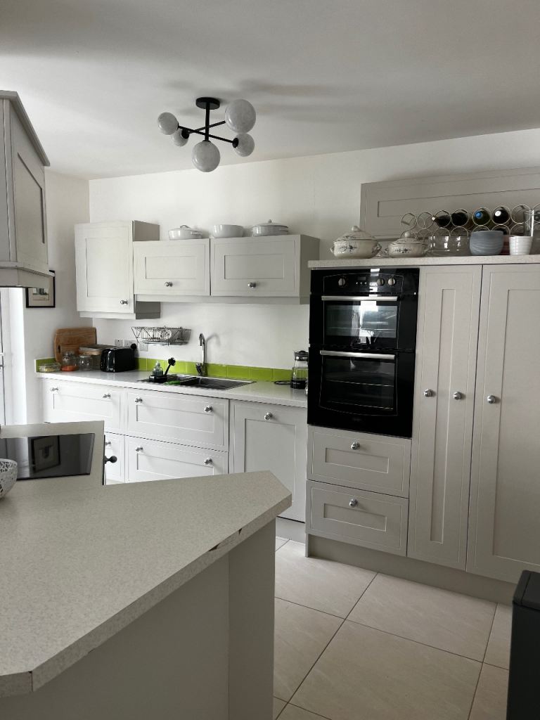 Kitchen Cabinets and Appliances 